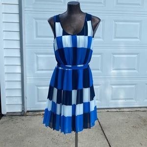 Pleated Sleeveless dress